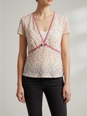 Tilly's Pink Floral V-Neck Short Sleeve Top